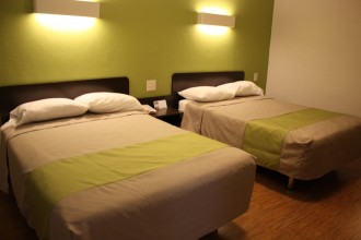 Bermuda Palms Hotel - Spacious Double Double Rooms Perfect For Families