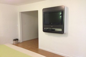 Bermuda Palms Hotel - All Rooms At Bermuda Palms Hotel Have Flatscreen Tvs With Cable